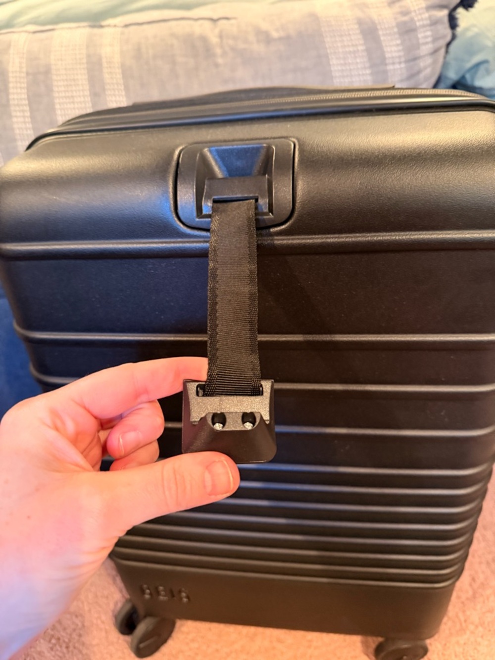 BEIS Black Hard-Shell Carry-On Spinner - Picture 5 of 15